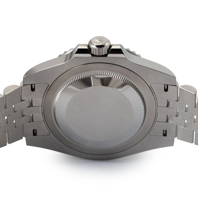 Rolex GMT Master II 126710 GRNR Image 4